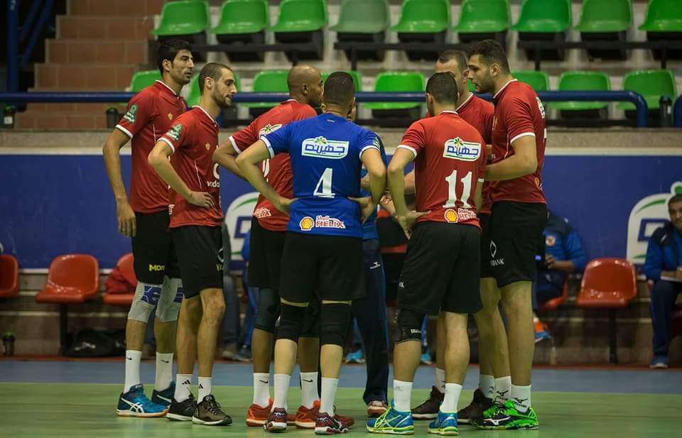 لاعبو الأهلي