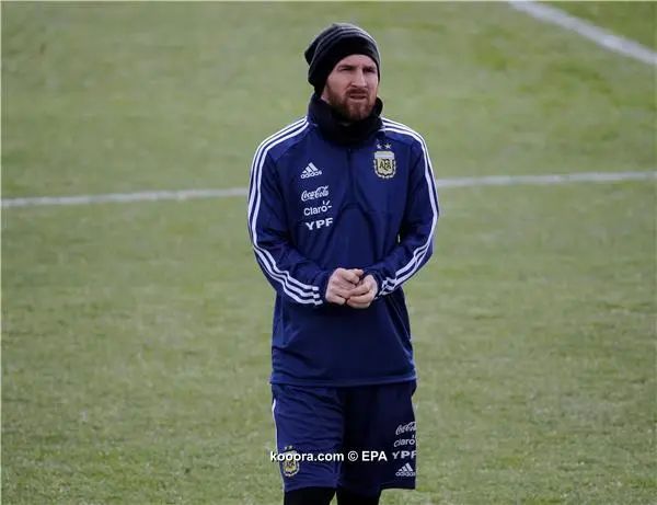 ?i=epa%2fsoccer%2f2018-03%2f2018-03-25%2f2018-03-25-06628534_epa