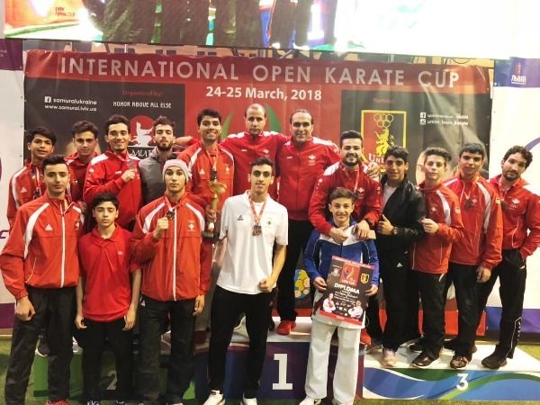 منتخبات الكاراتيه الأردنية بعد التتويج