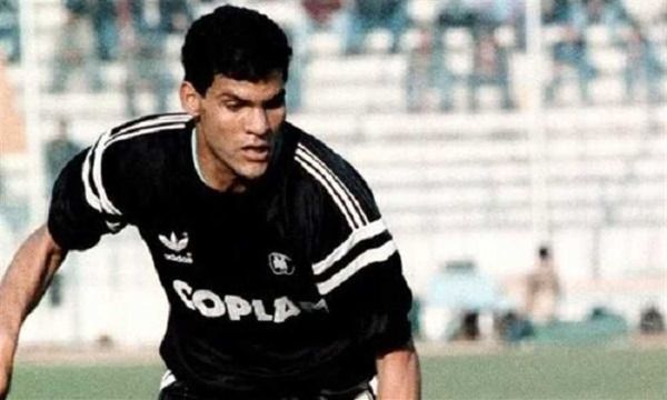 طلبة شارك مع الفراعنة في مونديال 1990