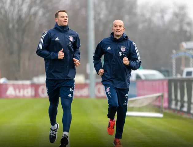 عودة نوير للتدريب