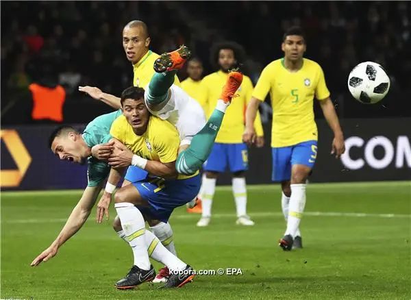 ?i=epa%2fsoccer%2f2018-03%2f2018-03-27%2f2018-03-27-06633128_epa