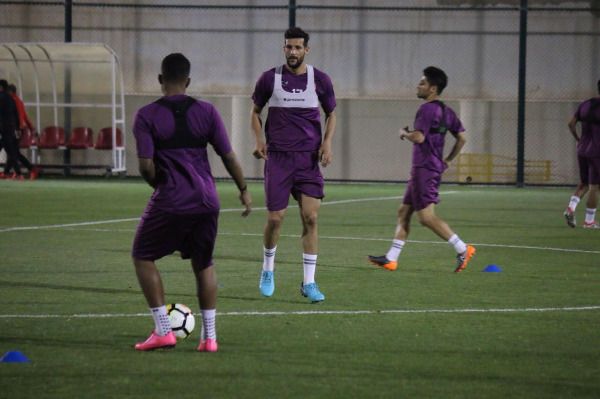 من تدريبات نادي العربي