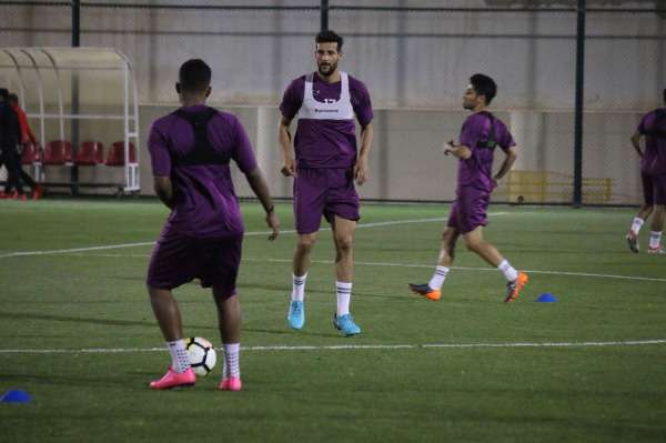 من تدريبات نادي العربي