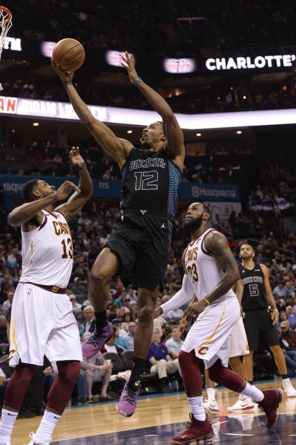 2018-03-29t015652z_1698744562_nocid_rtrmadp_3_nba-cleveland-cavaliers-at-charlotte-hornets_reuters