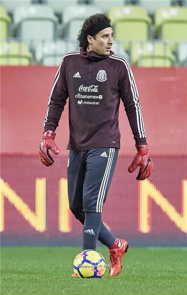 ?i=epa%2fsoccer%2f2017-11%2f2017-11-12%2f2017-11-12-06325021_epa