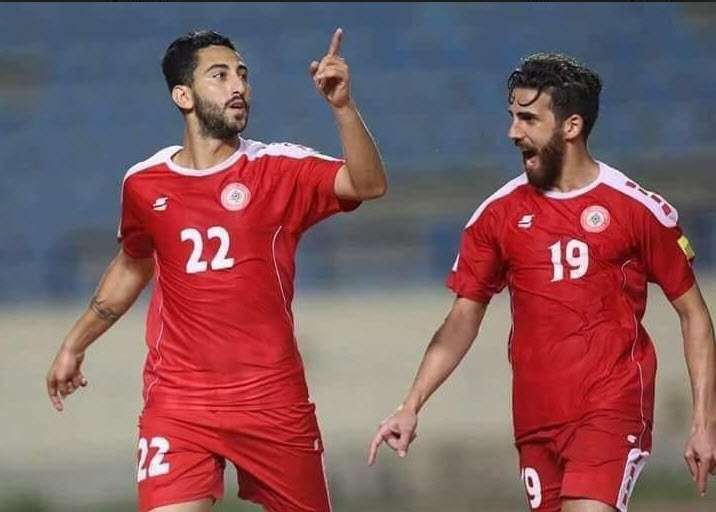 ربيع عطايا (على اليسار)