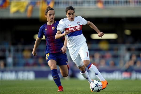 من مباراة ليون وبرشلونة