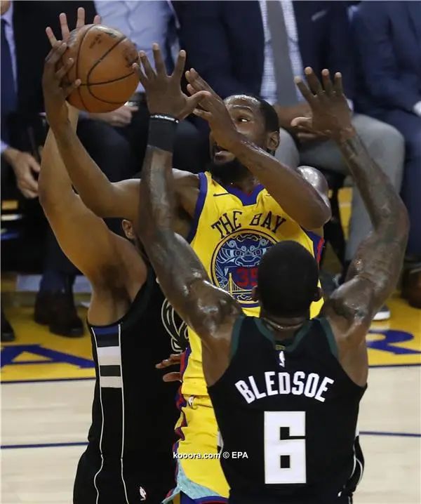 ?i=epa%2fbasketball%2f2018-03%2f2018-03-30-06636715_epa