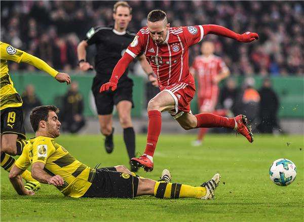 من مواجهة سابقة بين بايرن ودورتموند