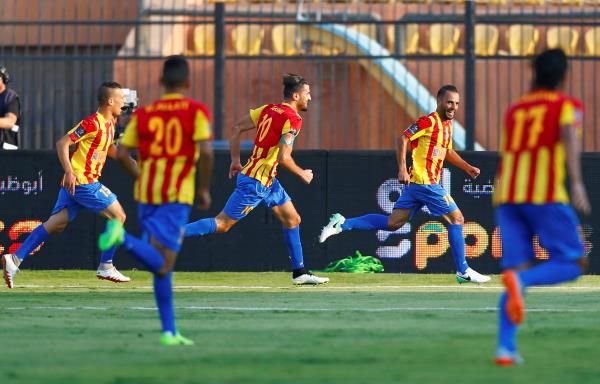 لاعبو نصر حسين داي - أرشيفية