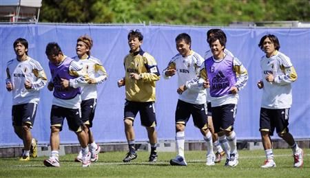 لاعبي المنتخب الياباني عادوا للتمارين بعد نهاية لقائه الودي مع أنكلترا