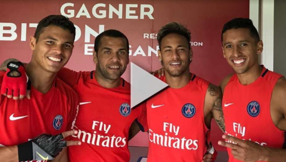 لاعبو باريس سان جيرمان