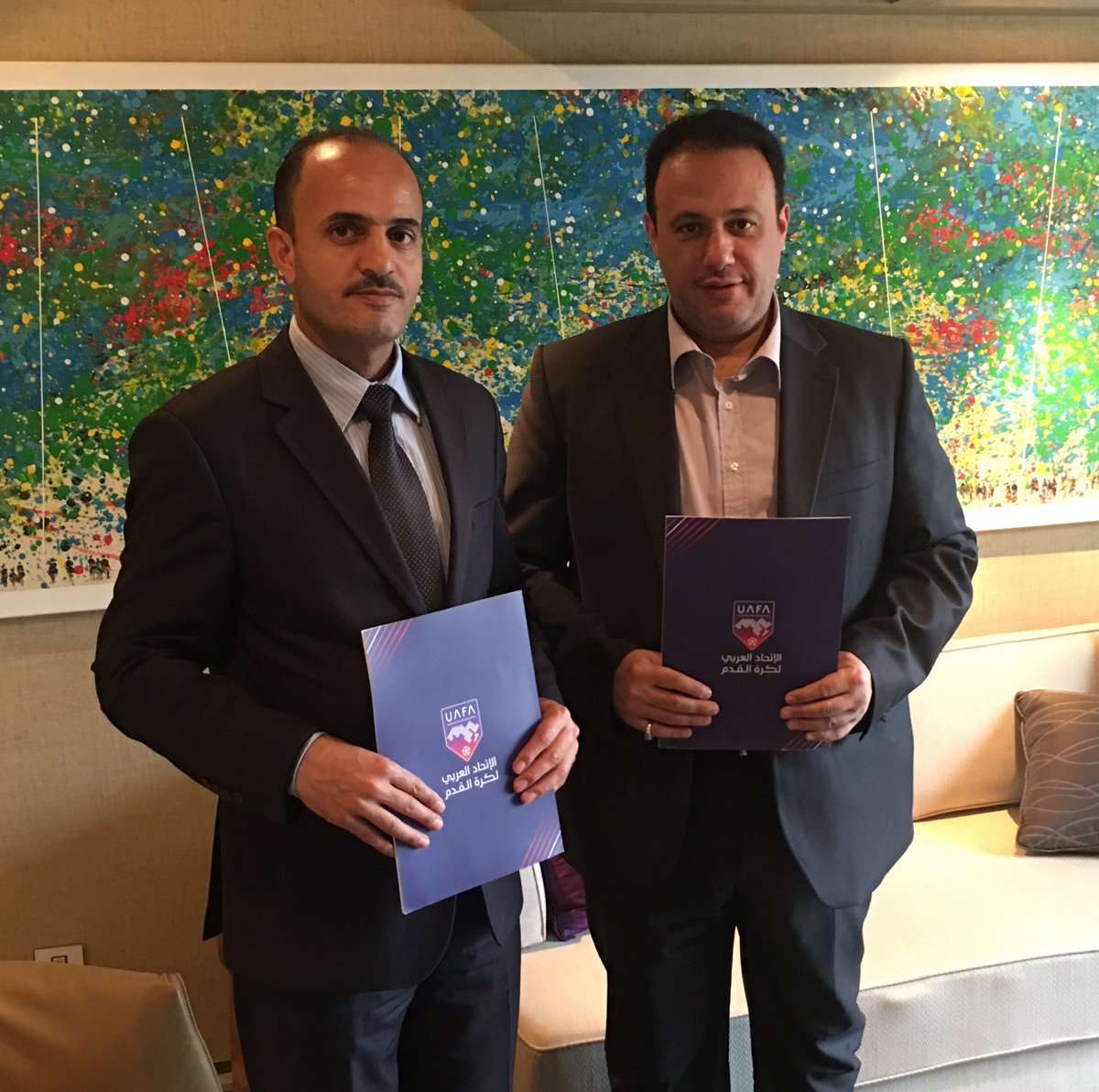 ممثلا الفريقين