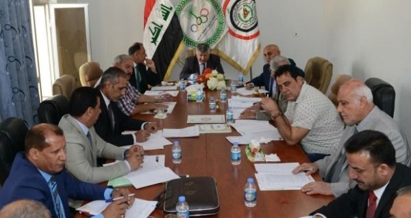 من الاجتماع