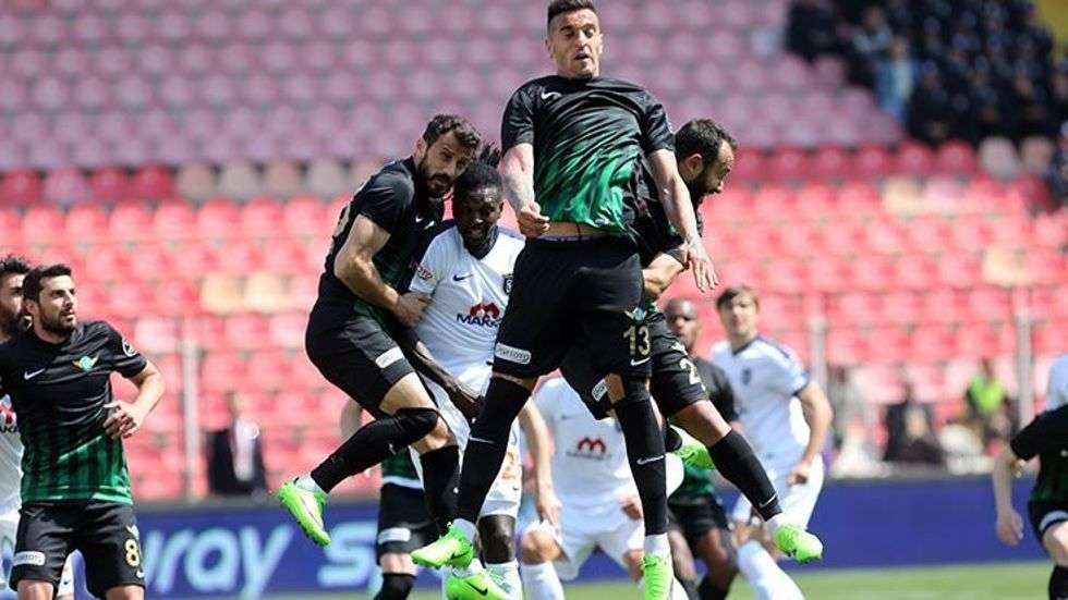 لقطة من المباراة