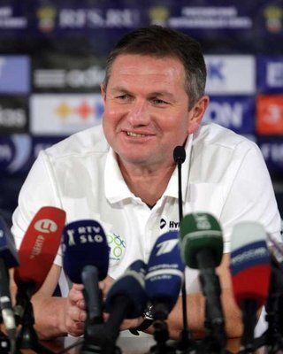 المدرب ماتياز كيك