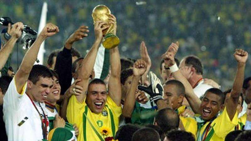 من تتويج البرازيل باللقب