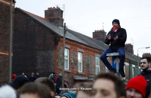 ?i=reuters%2f2018-04-04%2f2018-04-04t174528z_2126683687_rc1c4e8b9610_rtrmadp_3_soccer-champions-liv-mci_reuters