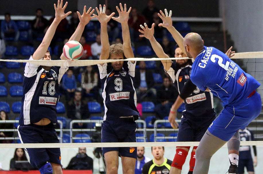 من الدوري اللبناني