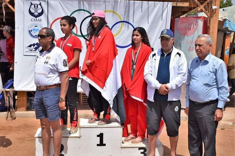 received_10156576791928646-web