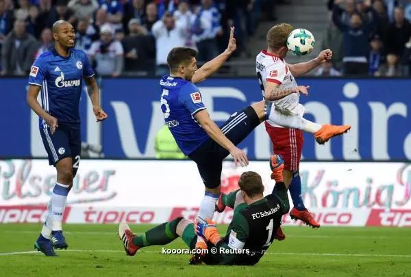 ?i=reuters%2f2018-04-07%2f2018-04-07t174640z_1162651317_rc1fd9733820_rtrmadp_3_soccer-germany-hsv-s04_reuters