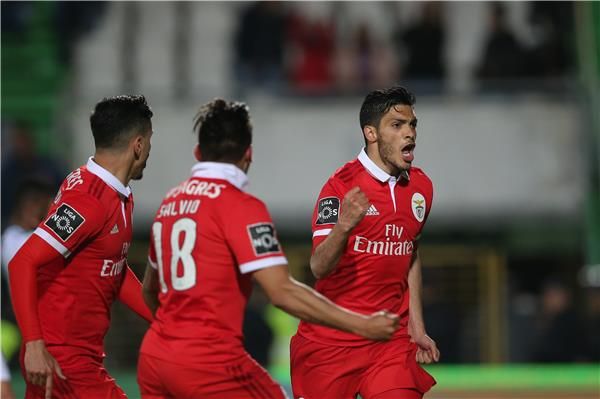 فرحة لاعبي بنفيكا