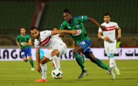 جانب من مواجهة سابقة بين الفريقين