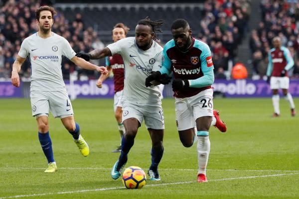 جانب من مواجهة سابقة بين الفريقين