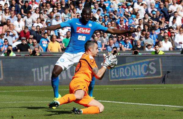 2018-04-08t142221z_885449014_rc17d01d6900_rtrmadp_3_soccer-italy-nap-chi_reuters