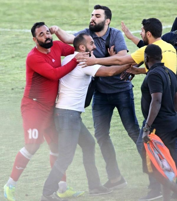 جانب من أحداث الشغب