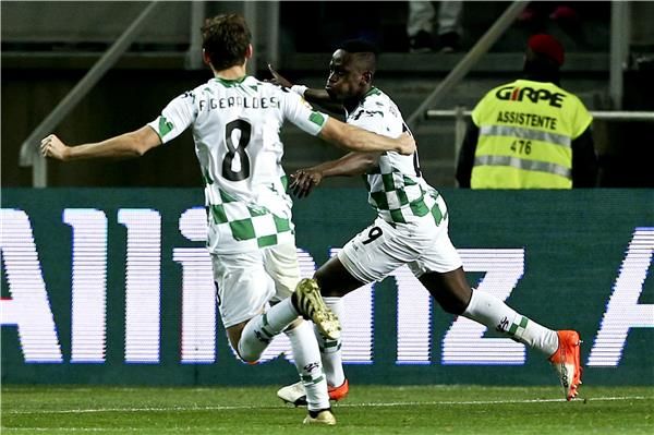 لاعبو موريرينسي