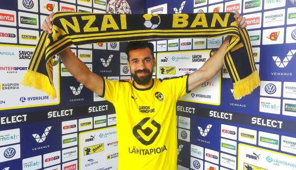 السعيد بقميص الفريق الفنلندي