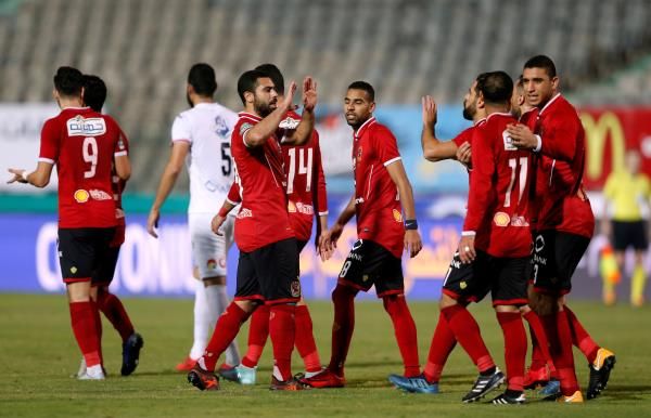 لاعبو الأهلي