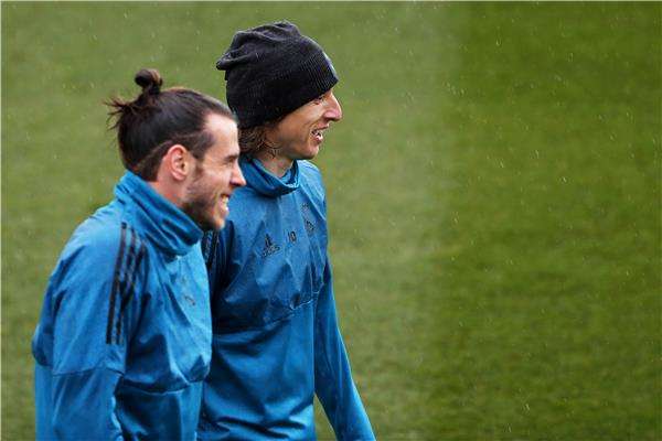 بيل مع مودريتش