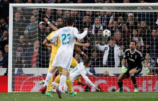 لحظة احتساب ركلة جزاء ريال مدريد