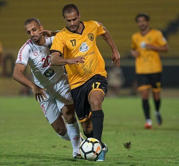 جانب من مواجهة سابقة بين الفريقين