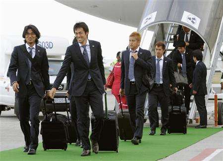 لاعبي المنتخب الياباني عند وصولهم لجنوب أفريقيا