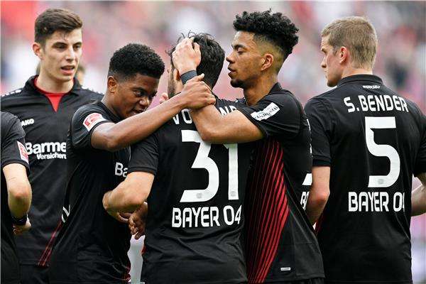 لاعبو  باير ليفركوزن