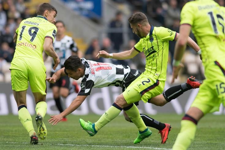 من مباراة بوافيستا وتشافيس 