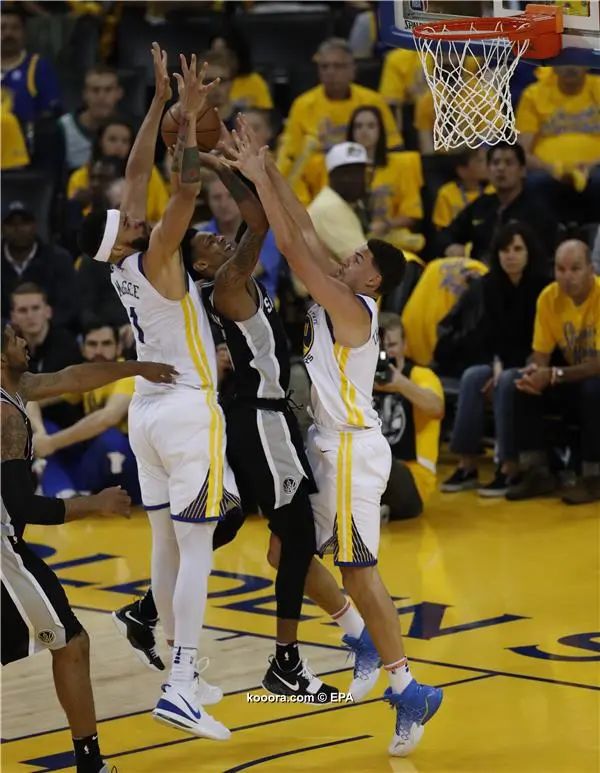 ?i=epa%2fbasketball%2f2018-04%2f2018-04-14-06669997_epa