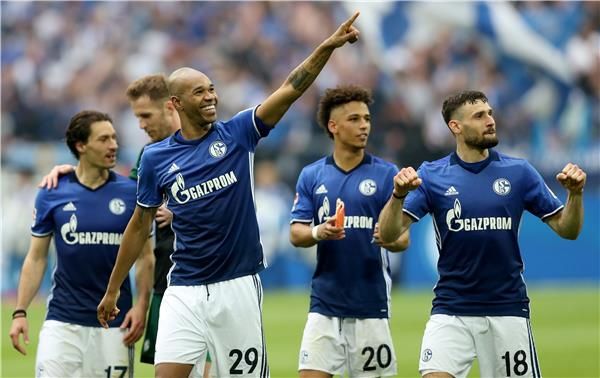 لاعبو شالكه 