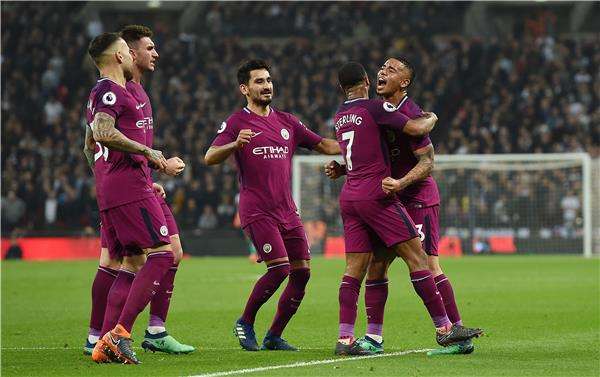 لاعبو مانشستر سيتي