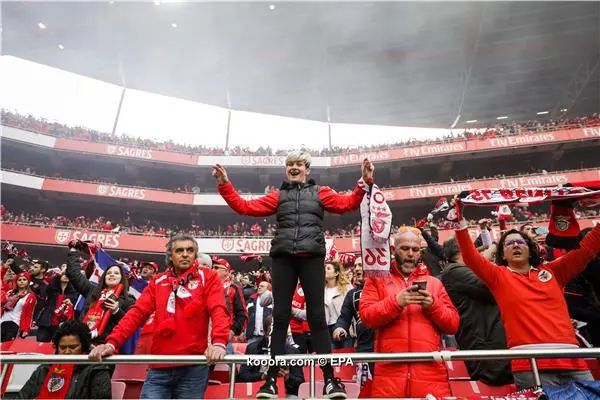 ?i=epa%2fsoccer%2f2018-04%2f2018-04-15%2f2018-04-15-06671590_epa