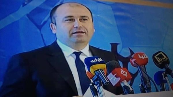 بن صالحة خلال القرعة 