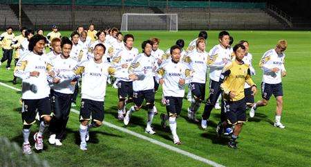 بدأ المنتخب الياباني في إجراء تدريباته الجدية في مدينة جورج الأفريقية
