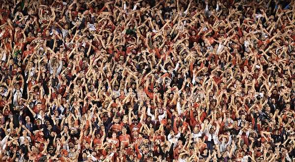 جماهير اندبيندينتي من اللقاء