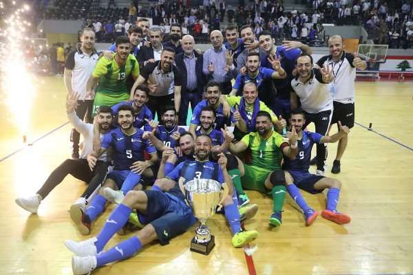 لاعبو بنك بيروت