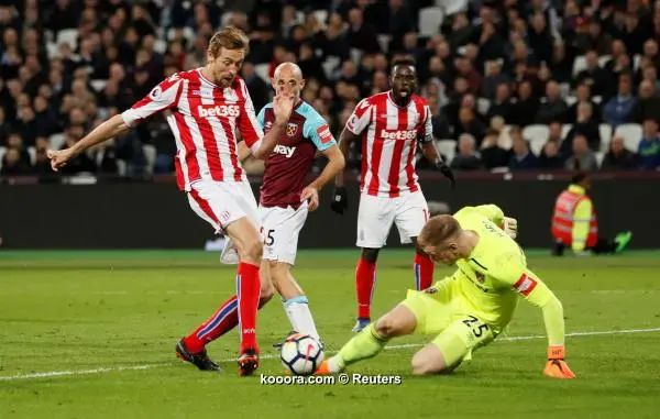 ?i=reuters%2f2018-04-16%2f2018-04-16t204125z_644017983_rc1f3c2c81e0_rtrmadp_3_soccer-england-whu-stk_reuters