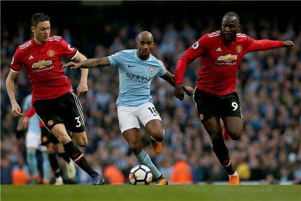 من ديربي مانشستر